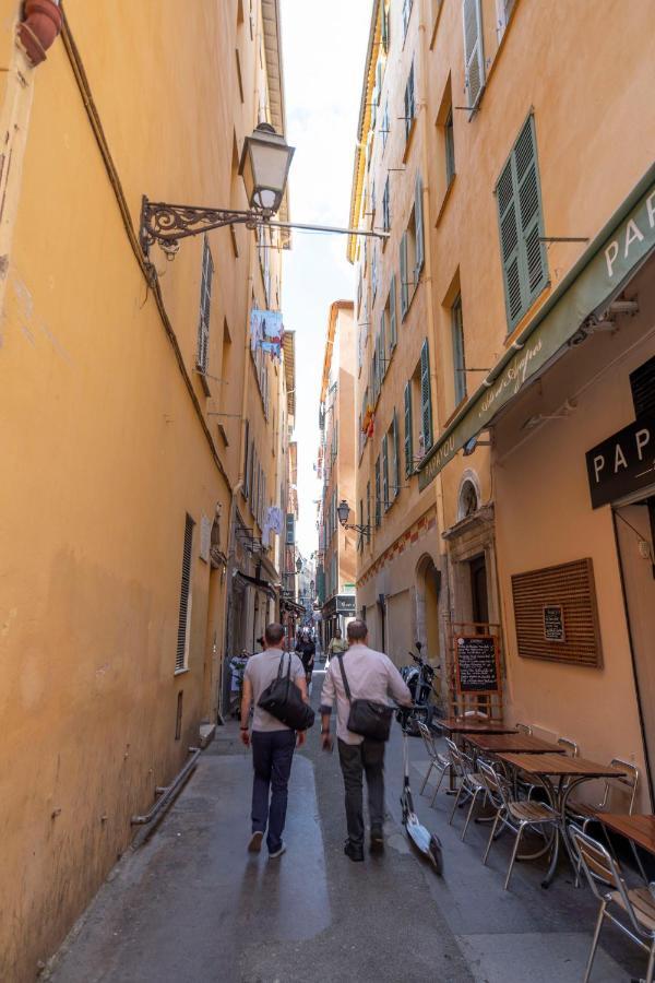 Spacious And Bright Flat Close To The : Heart Of Old Appartamento *