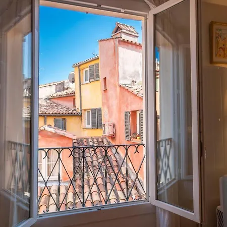 Spacious And Bright Flat Close To The Beach : Heart Of Old Nice Exterior photo