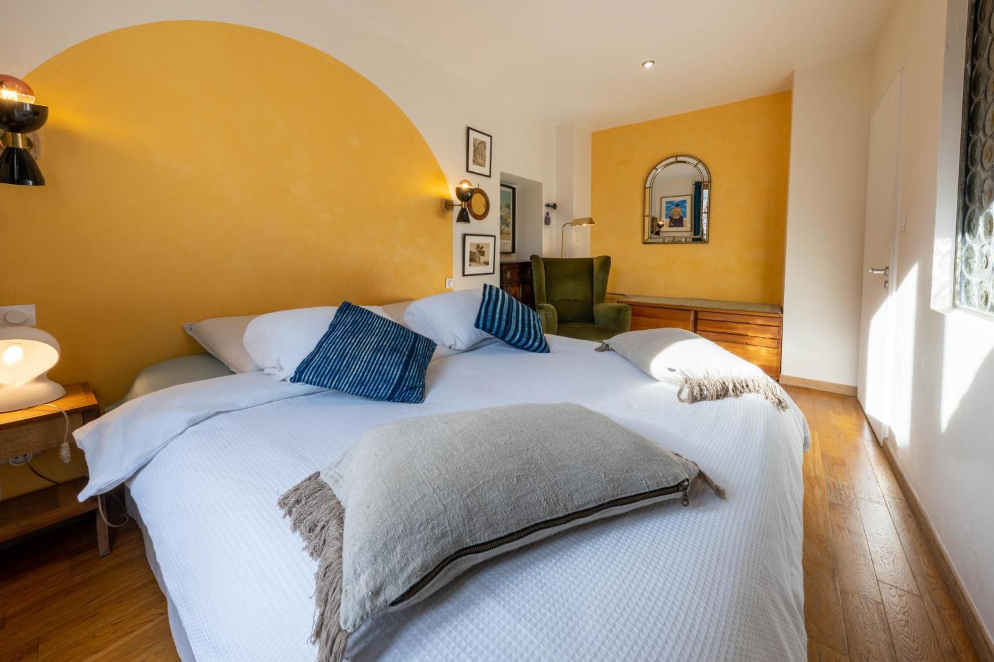 Apartment Spacious And Bright Flat Close To The : Heart Of Old Nice
